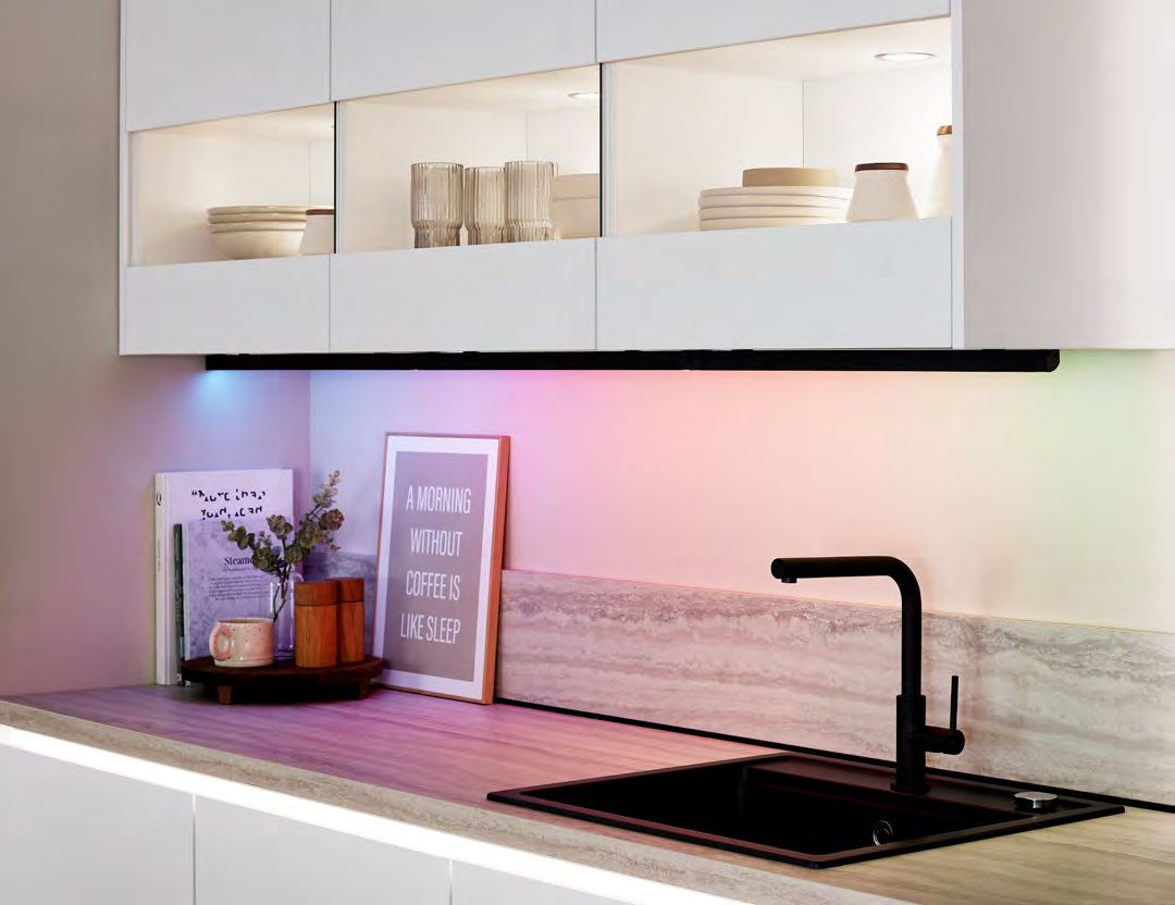 Colour-changing LED kitchen lighting
