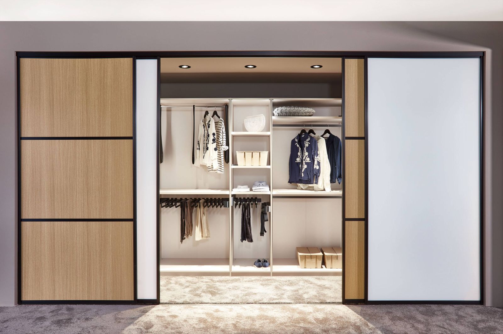Walk-in wardrobe with sliding doors